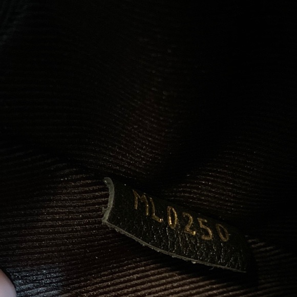 Louis Vuitton Palm Springs Mini backpack - Picture 8 of 10